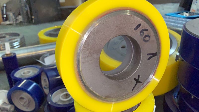 Изготовление и восстановление полиуретановых колес - Видео 1